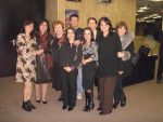 Екипът на ЕРА заедно с писателката Донка Петрунова на премиерата на книгата й „Ръкописът на мръсните тайни“