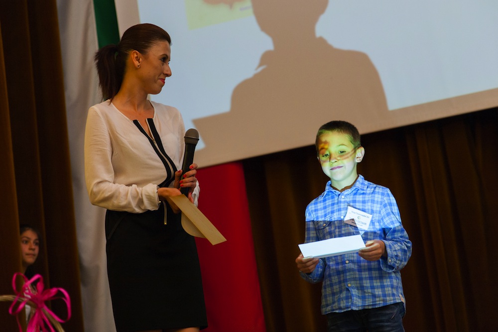 Среща-разговор с Роси Михова за новата ѝ книга "ТРИМА НАСАМЕ. Задочни разговори с Макс Фриш"