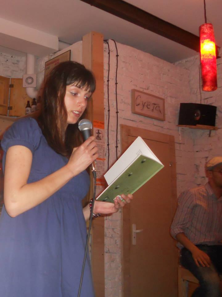 Среща-разговор с Роси Михова за новата ѝ книга "ТРИМА НАСАМЕ. Задочни разговори с Макс Фриш"