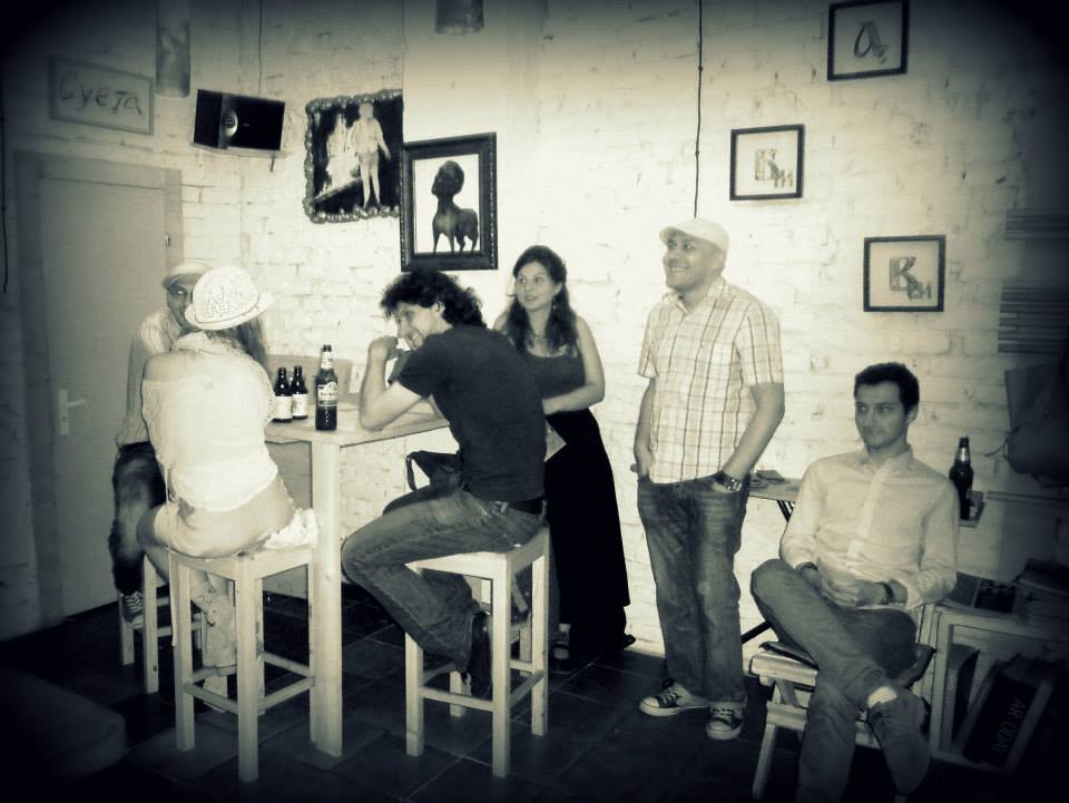 Среща-разговор с Роси Михова за новата ѝ книга "ТРИМА НАСАМЕ. Задочни разговори с Макс Фриш"