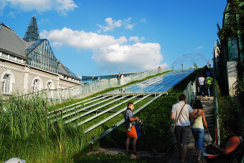 Среща-разговор с Роси Михова за новата ѝ книга "ТРИМА НАСАМЕ. Задочни разговори с Макс Фриш"