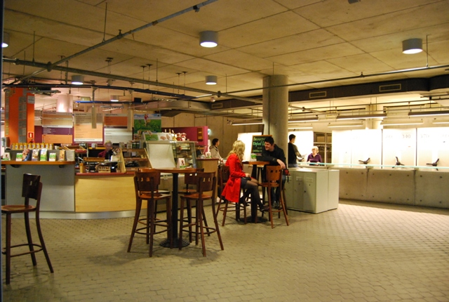 POIESIS/POLEMOS: Боряна Кацарска за поезията на Цочо Бояджиев