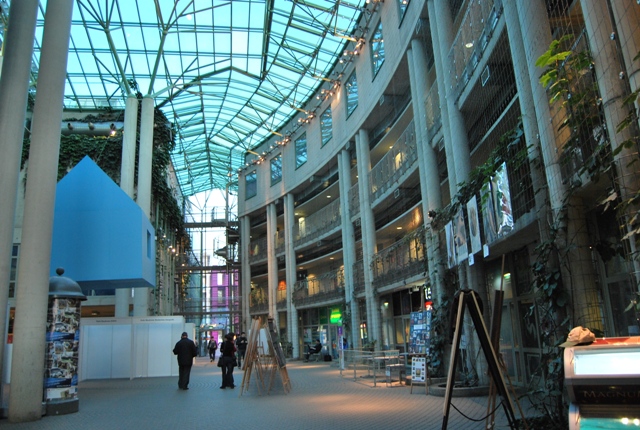 POIESIS/POLEMOS: Боряна Кацарска за поезията на Цочо Бояджиев