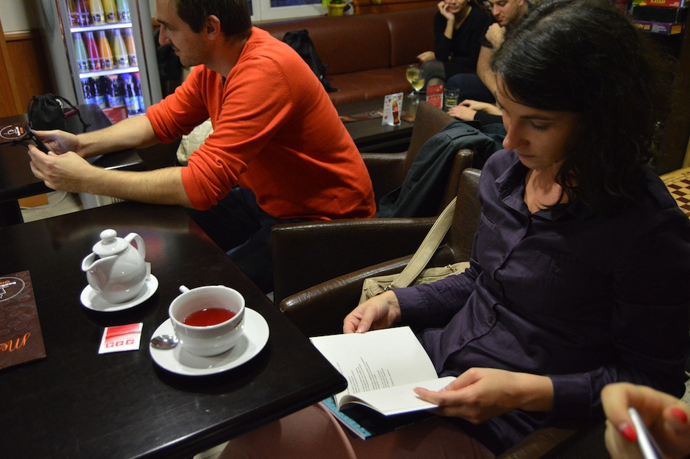 Среща-разговор с Роси Михова за новата ѝ книга "ТРИМА НАСАМЕ. Задочни разговори с Макс Фриш"