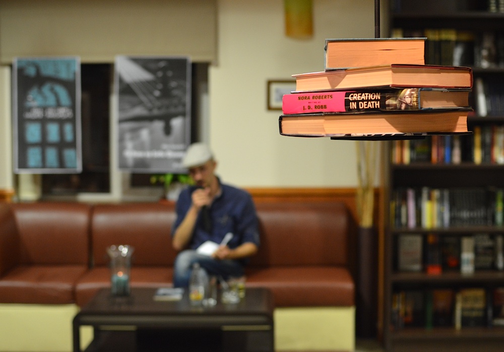 Среща-разговор с Роси Михова за новата ѝ книга "ТРИМА НАСАМЕ. Задочни разговори с Макс Фриш"