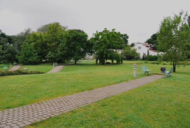 Среща-разговор с Роси Михова за новата ѝ книга "ТРИМА НАСАМЕ. Задочни разговори с Макс Фриш"