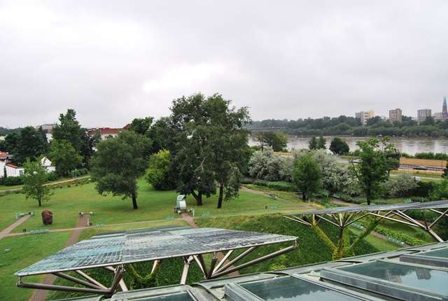 Среща-разговор с Роси Михова за новата ѝ книга "ТРИМА НАСАМЕ. Задочни разговори с Макс Фриш"