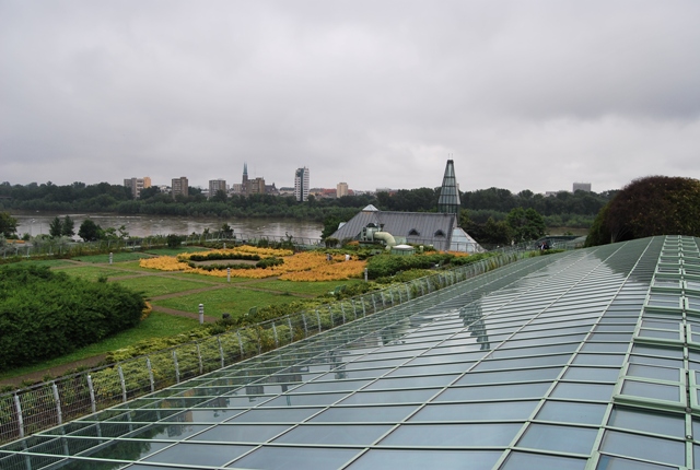 Среща-разговор с Роси Михова за новата ѝ книга "ТРИМА НАСАМЕ. Задочни разговори с Макс Фриш"