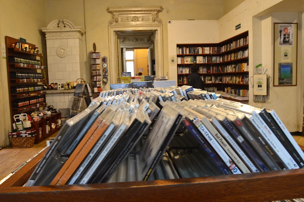 POIESIS/POLEMOS: Боряна Кацарска за поезията на Цочо Бояджиев