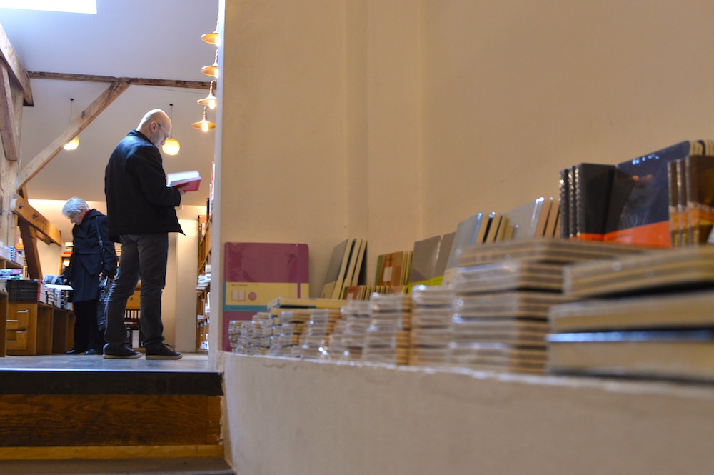 POIESIS/POLEMOS: Боряна Кацарска за поезията на Цочо Бояджиев