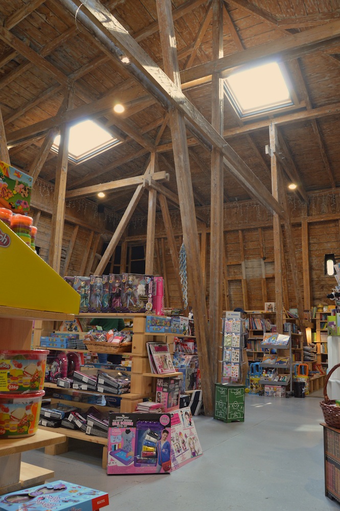 Среща-разговор с Роси Михова за новата ѝ книга "ТРИМА НАСАМЕ. Задочни разговори с Макс Фриш"