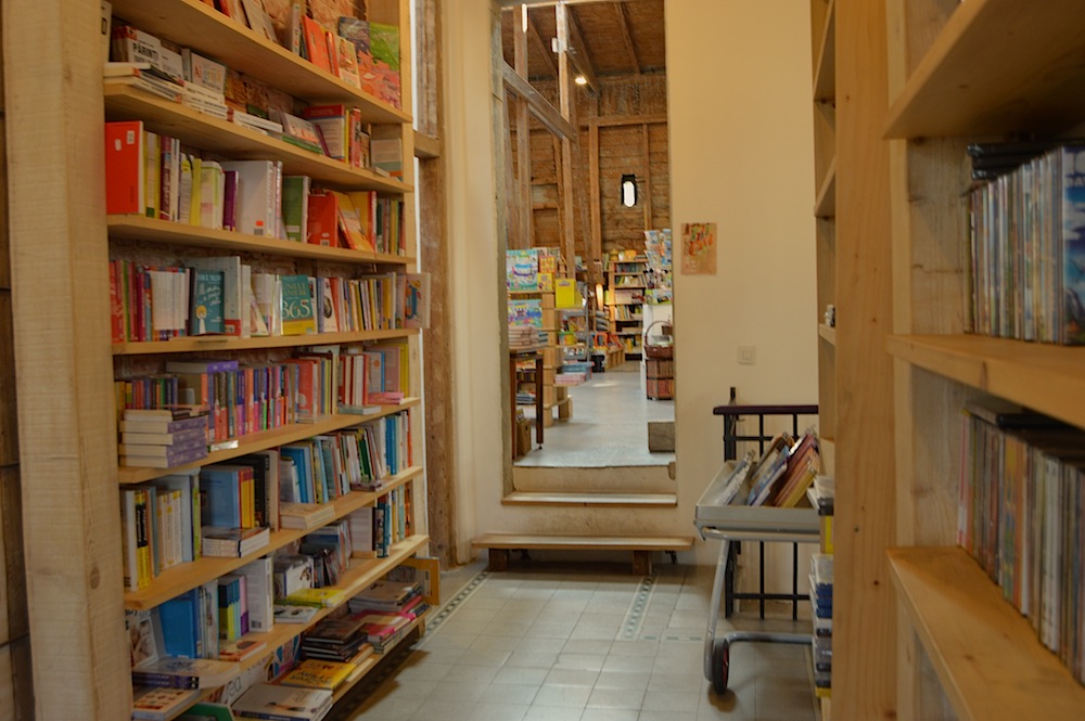 Среща-разговор с Роси Михова за новата ѝ книга "ТРИМА НАСАМЕ. Задочни разговори с Макс Фриш"