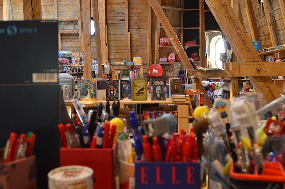 POIESIS/POLEMOS: Боряна Кацарска за поезията на Цочо Бояджиев