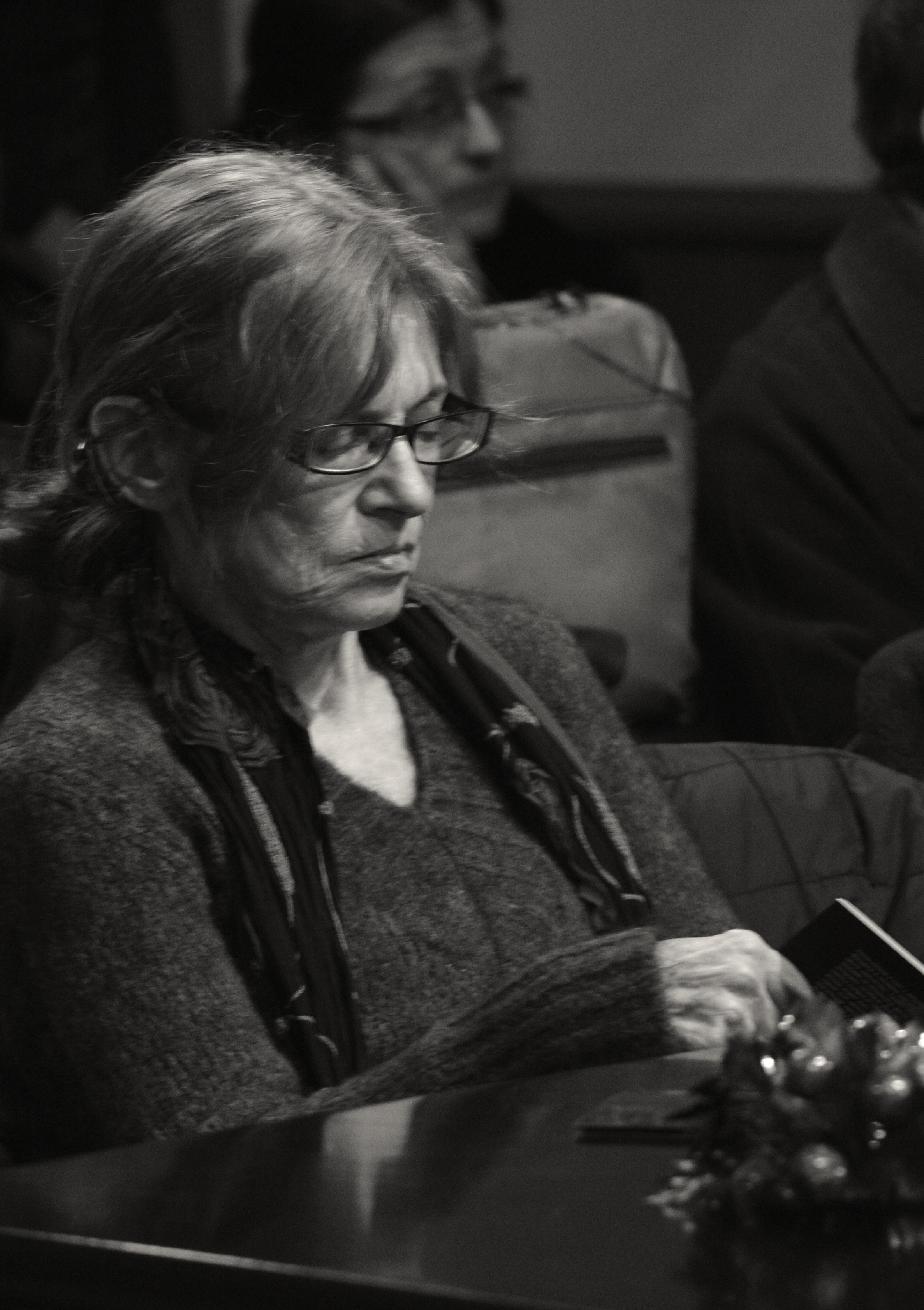 Среща-разговор с Роси Михова за новата ѝ книга "ТРИМА НАСАМЕ. Задочни разговори с Макс Фриш"