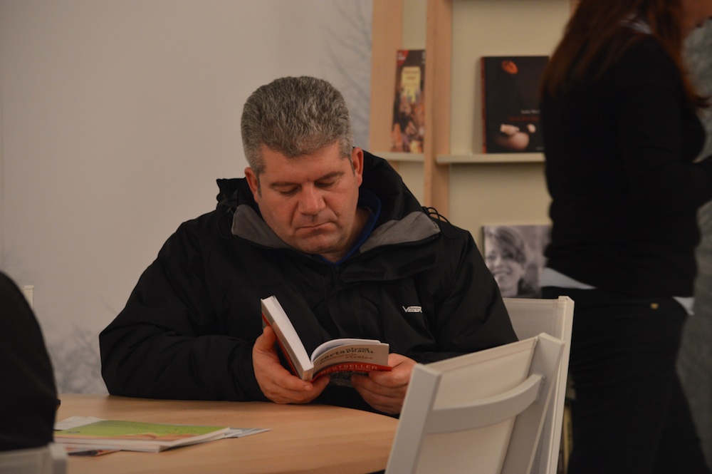 Среща-разговор с Роси Михова за новата ѝ книга "ТРИМА НАСАМЕ. Задочни разговори с Макс Фриш"