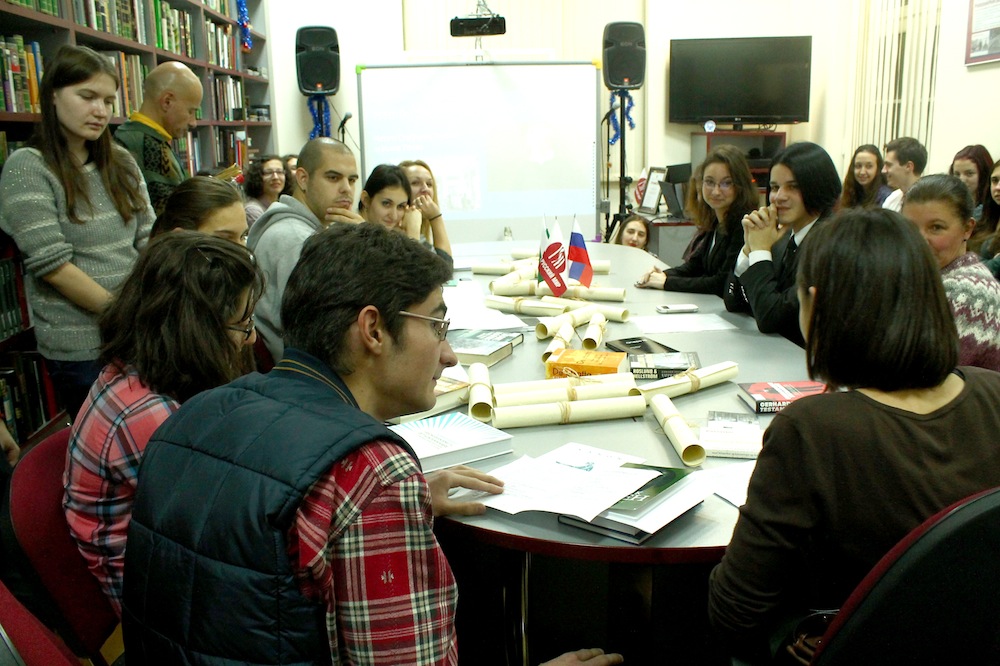 POIESIS/POLEMOS: Боряна Кацарска за поезията на Цочо Бояджиев