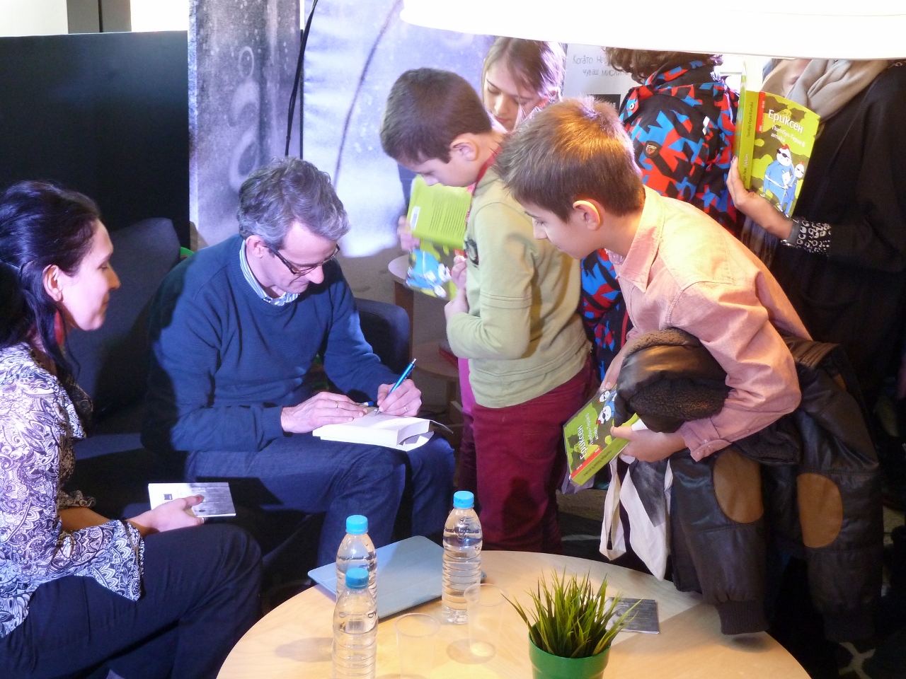 Среща-разговор с Роси Михова за новата ѝ книга "ТРИМА НАСАМЕ. Задочни разговори с Макс Фриш"