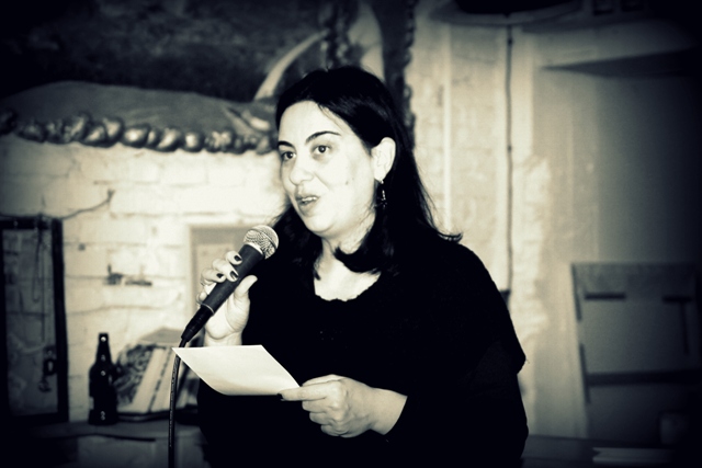 Среща-разговор с Роси Михова за новата ѝ книга "ТРИМА НАСАМЕ. Задочни разговори с Макс Фриш"