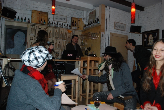 Среща-разговор с Роси Михова за новата ѝ книга "ТРИМА НАСАМЕ. Задочни разговори с Макс Фриш"