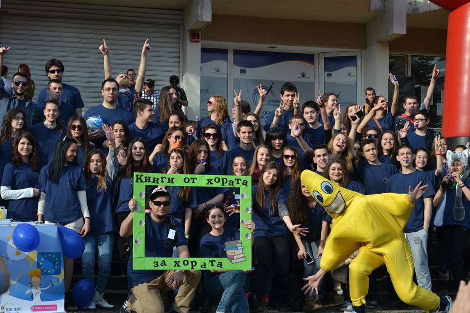 POIESIS/POLEMOS: Боряна Кацарска за поезията на Цочо Бояджиев