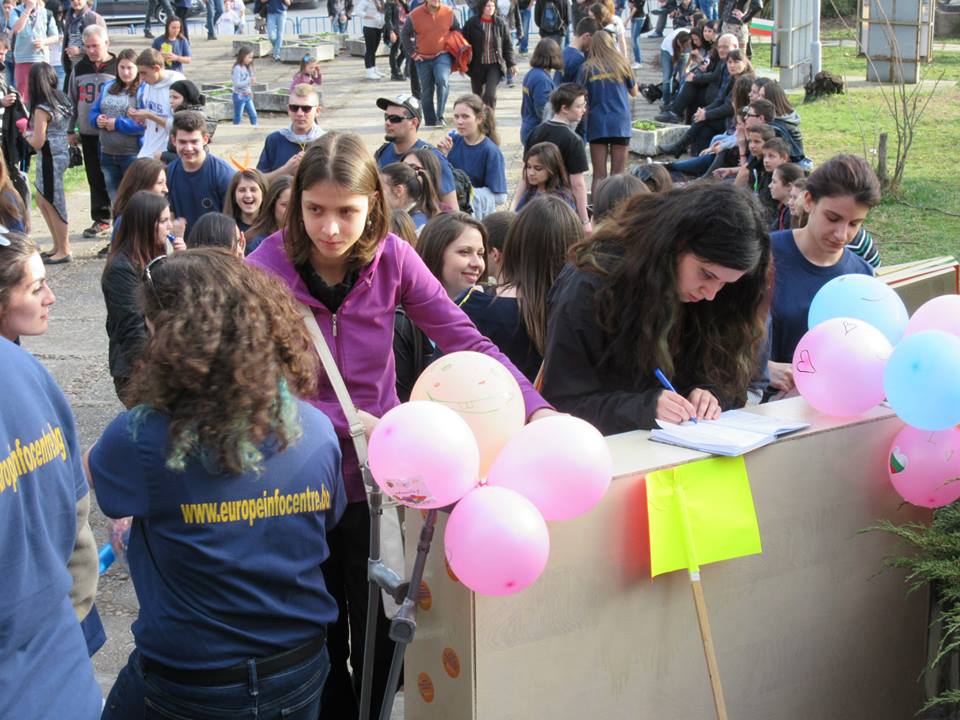 Среща-разговор с Роси Михова за новата ѝ книга "ТРИМА НАСАМЕ. Задочни разговори с Макс Фриш"