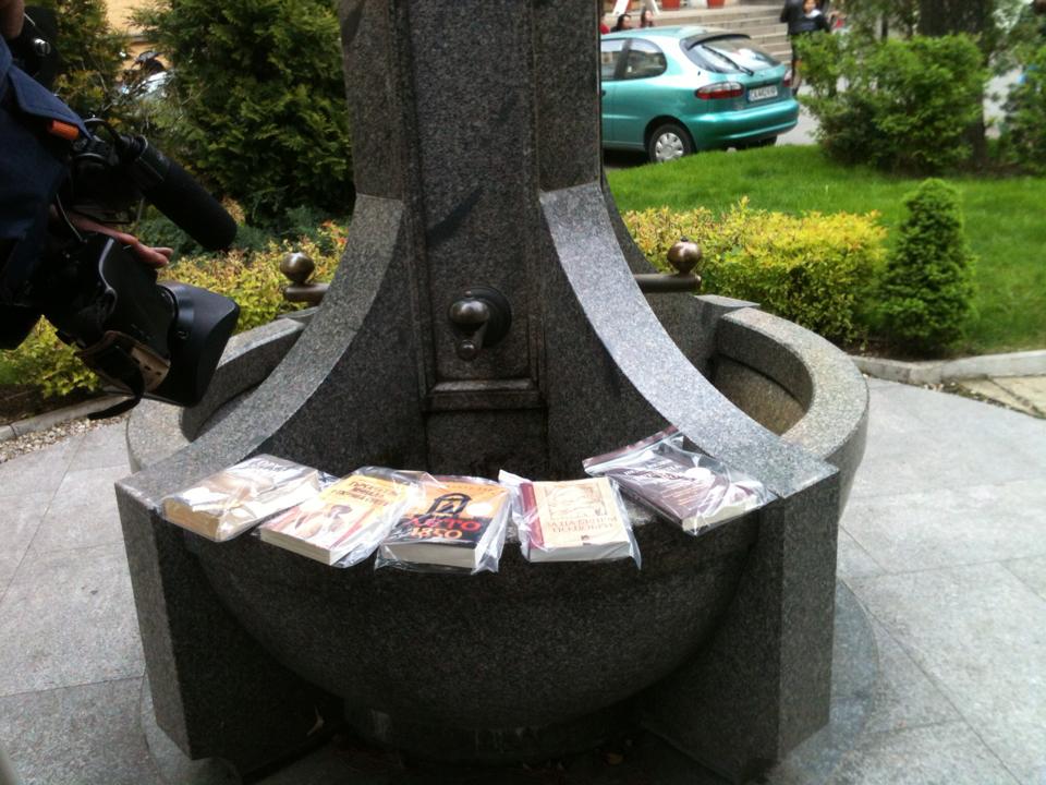 POIESIS/POLEMOS: Боряна Кацарска за поезията на Цочо Бояджиев