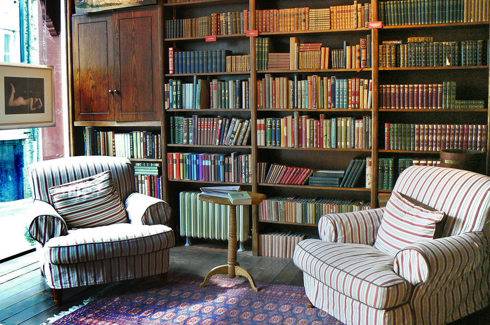 Среща-разговор с Роси Михова за новата ѝ книга "ТРИМА НАСАМЕ. Задочни разговори с Макс Фриш"