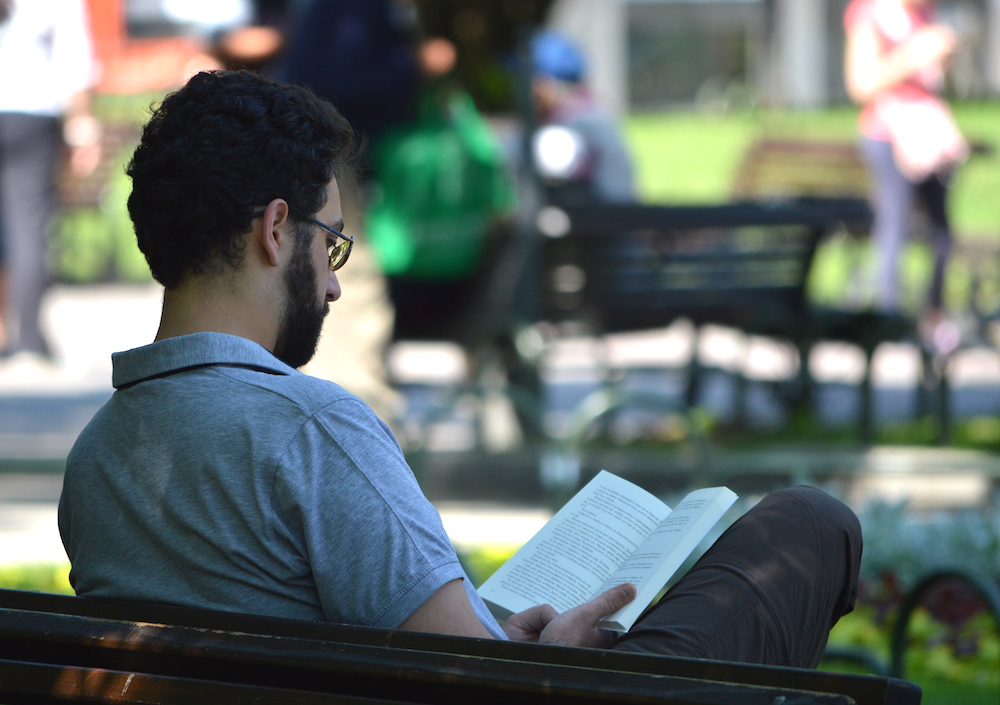 Среща-разговор с Роси Михова за новата ѝ книга "ТРИМА НАСАМЕ. Задочни разговори с Макс Фриш"