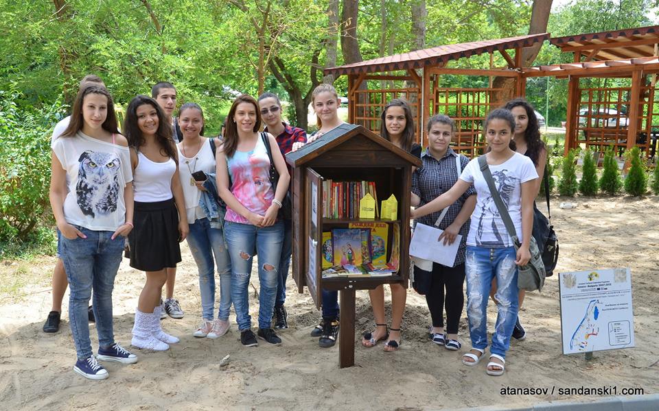 POIESIS/POLEMOS: Боряна Кацарска за поезията на Цочо Бояджиев