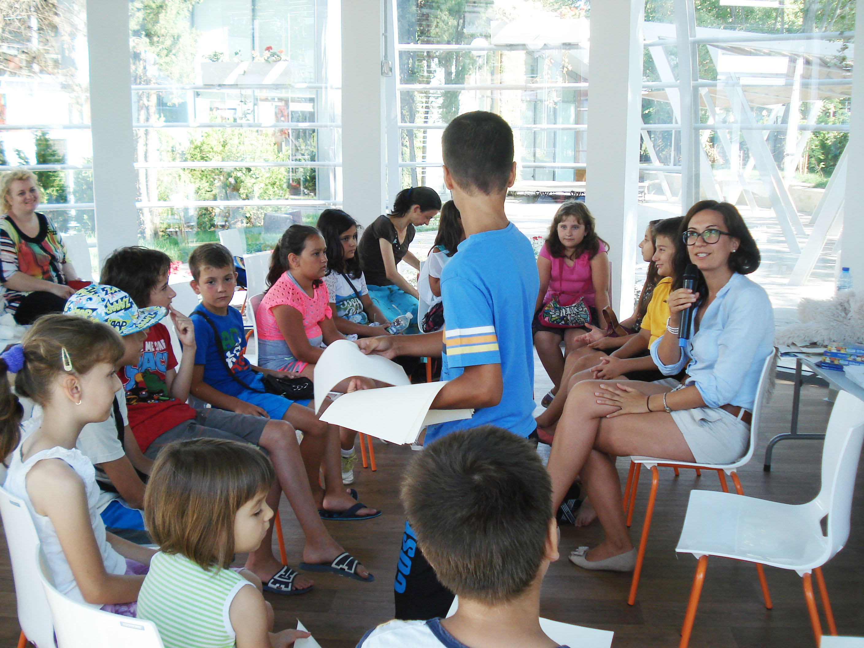 Среща-разговор с Роси Михова за новата ѝ книга "ТРИМА НАСАМЕ. Задочни разговори с Макс Фриш"