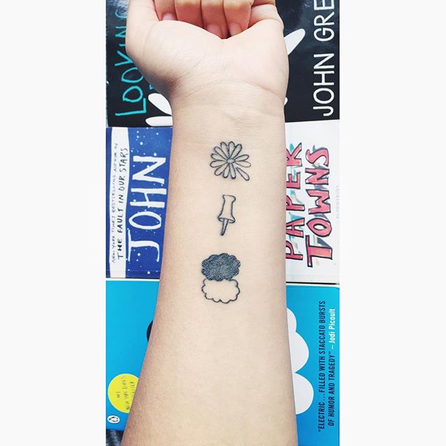 Среща-разговор с Роси Михова за новата ѝ книга "ТРИМА НАСАМЕ. Задочни разговори с Макс Фриш"