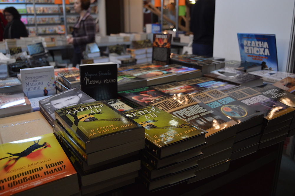 Среща-разговор с Роси Михова за новата ѝ книга "ТРИМА НАСАМЕ. Задочни разговори с Макс Фриш"