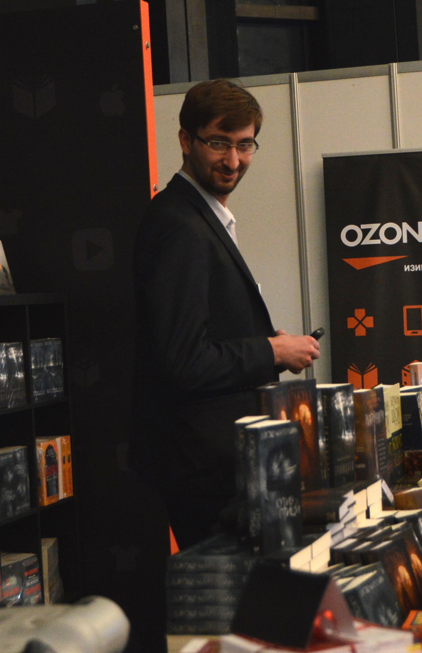 Среща-разговор с Роси Михова за новата ѝ книга "ТРИМА НАСАМЕ. Задочни разговори с Макс Фриш"