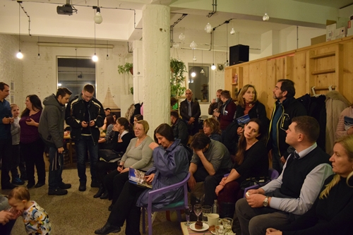 Среща-разговор с Роси Михова за новата ѝ книга "ТРИМА НАСАМЕ. Задочни разговори с Макс Фриш"