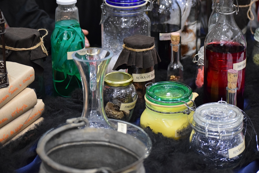 POIESIS/POLEMOS: Боряна Кацарска за поезията на Цочо Бояджиев