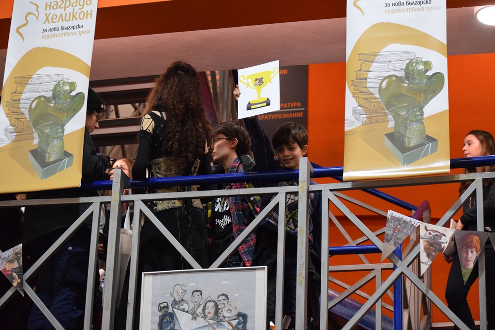 POIESIS/POLEMOS: Боряна Кацарска за поезията на Цочо Бояджиев