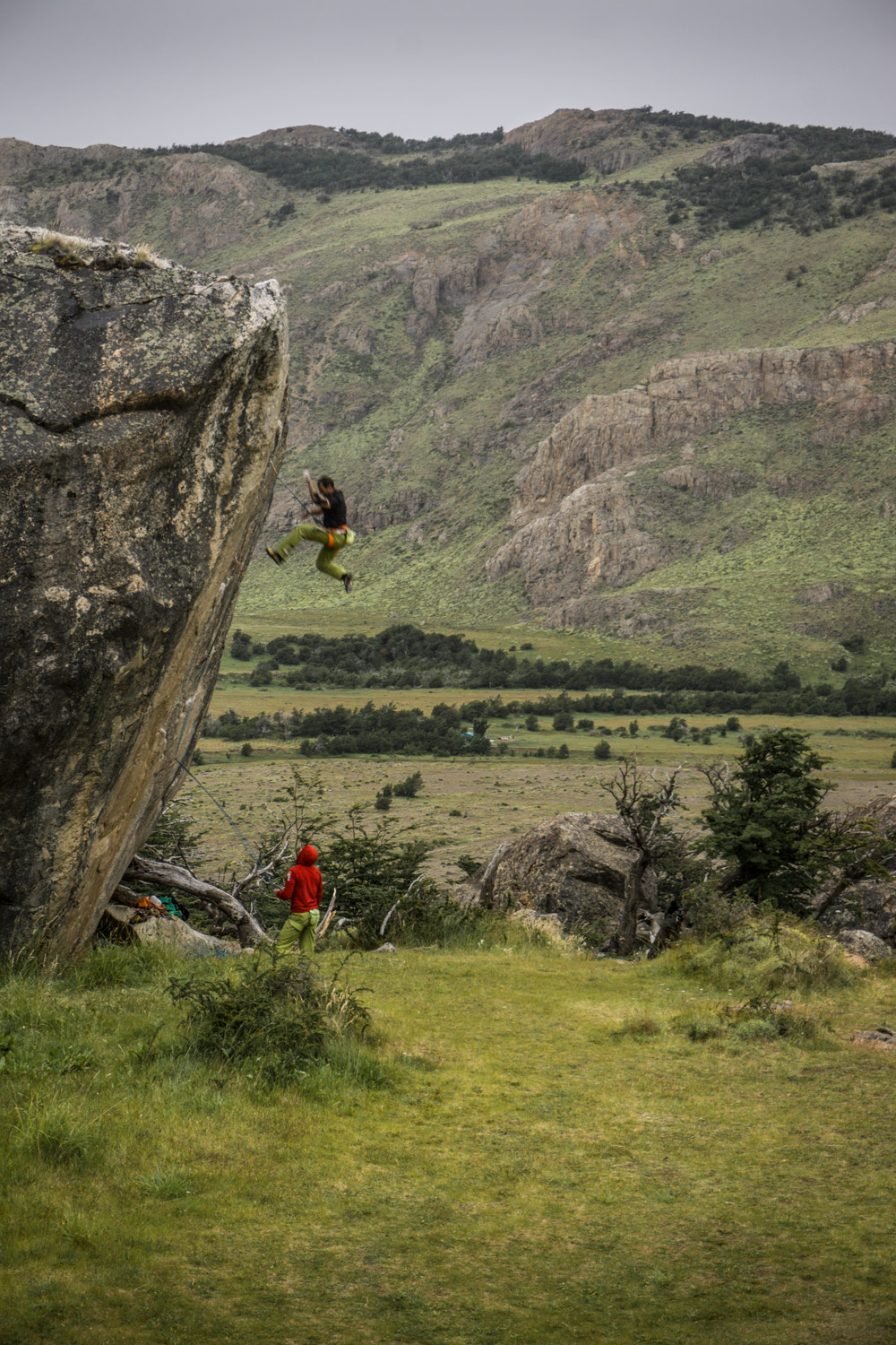 POIESIS/POLEMOS: Боряна Кацарска за поезията на Цочо Бояджиев