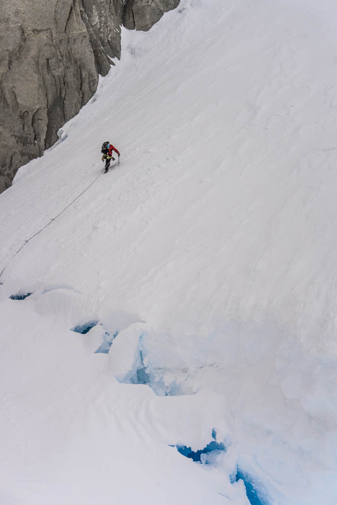 Среща-разговор с Роси Михова за новата ѝ книга "ТРИМА НАСАМЕ. Задочни разговори с Макс Фриш"