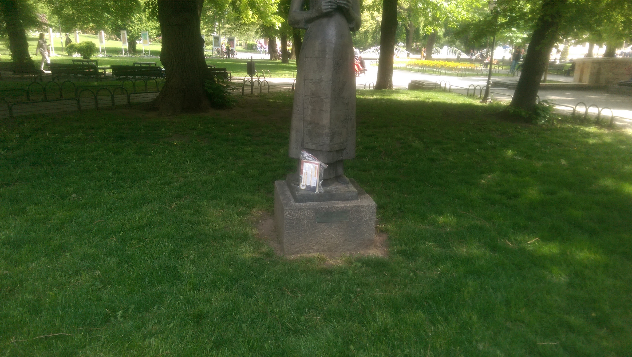 POIESIS/POLEMOS: Боряна Кацарска за поезията на Цочо Бояджиев