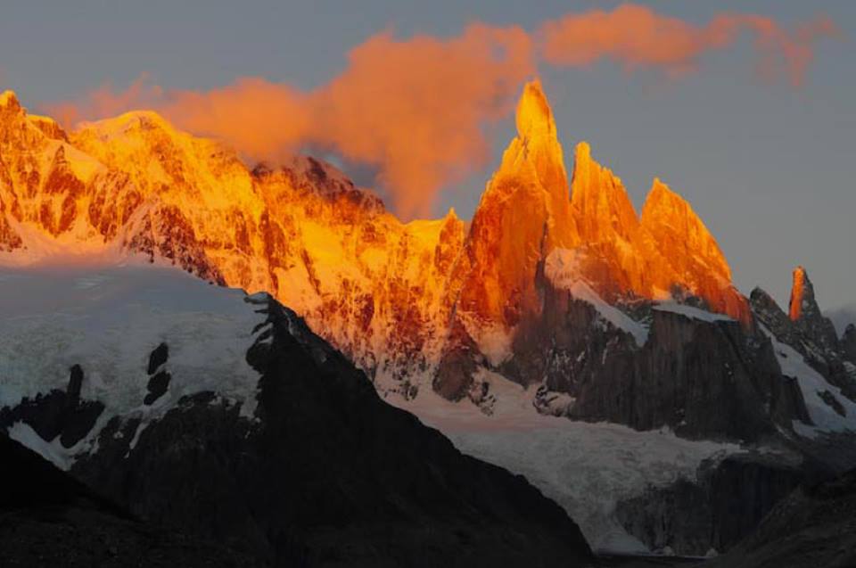 Среща-разговор с Роси Михова за новата ѝ книга "ТРИМА НАСАМЕ. Задочни разговори с Макс Фриш"