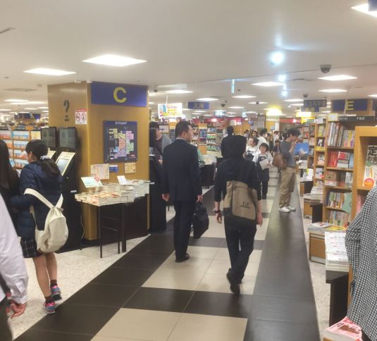 POIESIS/POLEMOS: Боряна Кацарска за поезията на Цочо Бояджиев