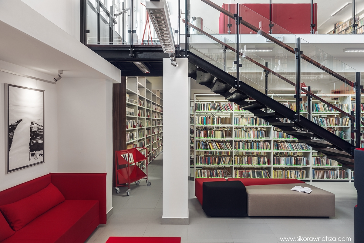 Среща-разговор с Роси Михова за новата ѝ книга "ТРИМА НАСАМЕ. Задочни разговори с Макс Фриш"