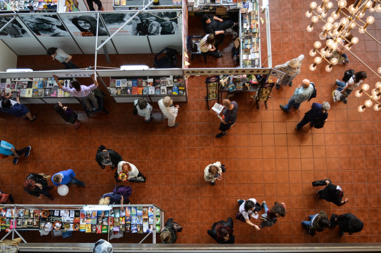 Среща-разговор с Роси Михова за новата ѝ книга "ТРИМА НАСАМЕ. Задочни разговори с Макс Фриш"