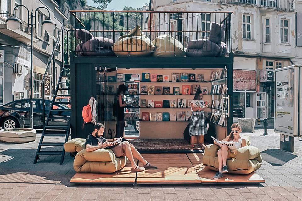 POIESIS/POLEMOS: Боряна Кацарска за поезията на Цочо Бояджиев