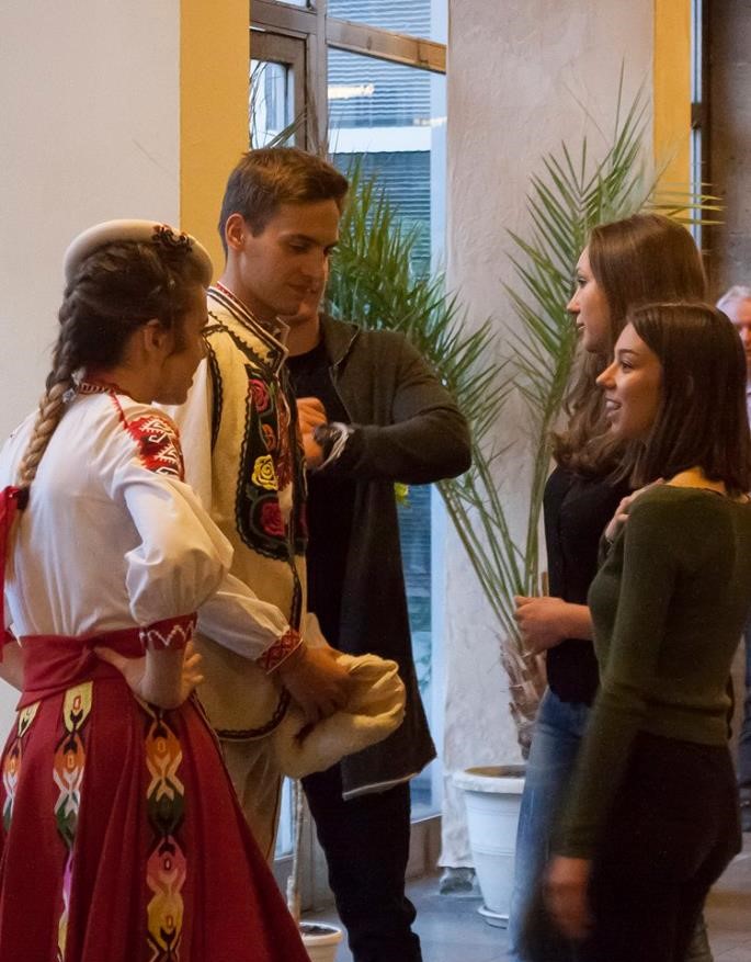 POIESIS/POLEMOS: Боряна Кацарска за поезията на Цочо Бояджиев