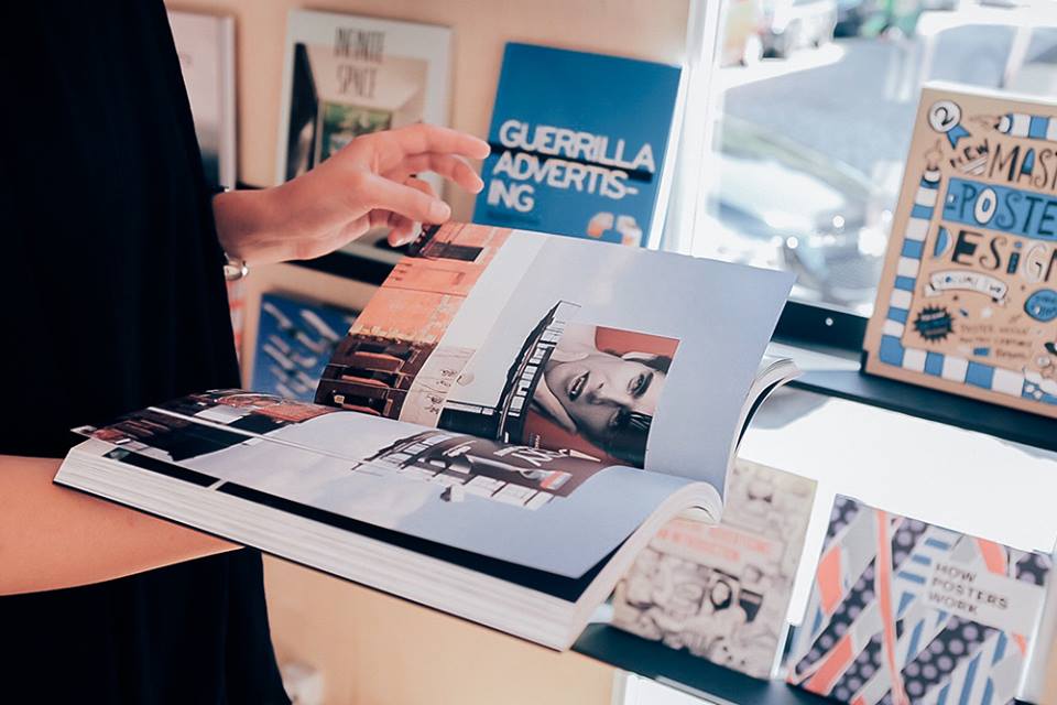 Среща-разговор с Роси Михова за новата ѝ книга "ТРИМА НАСАМЕ. Задочни разговори с Макс Фриш"