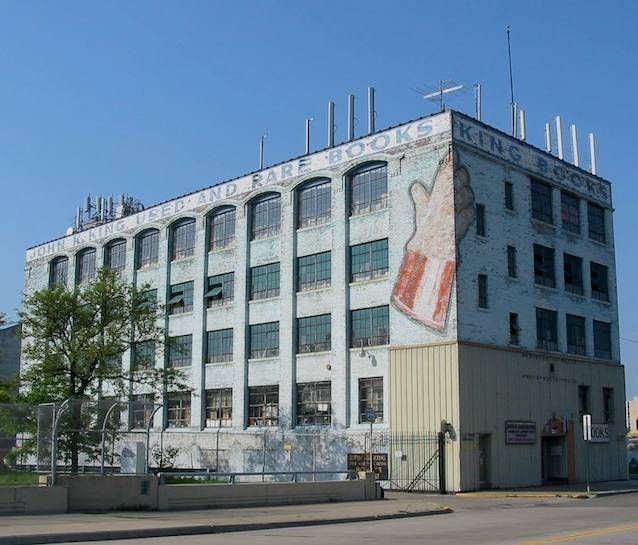 POIESIS/POLEMOS: Боряна Кацарска за поезията на Цочо Бояджиев