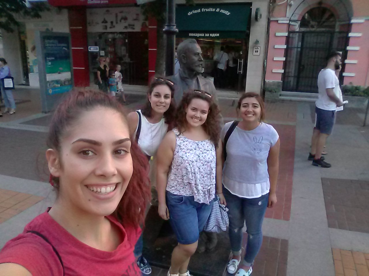 Среща-разговор с Роси Михова за новата ѝ книга "ТРИМА НАСАМЕ. Задочни разговори с Макс Фриш"