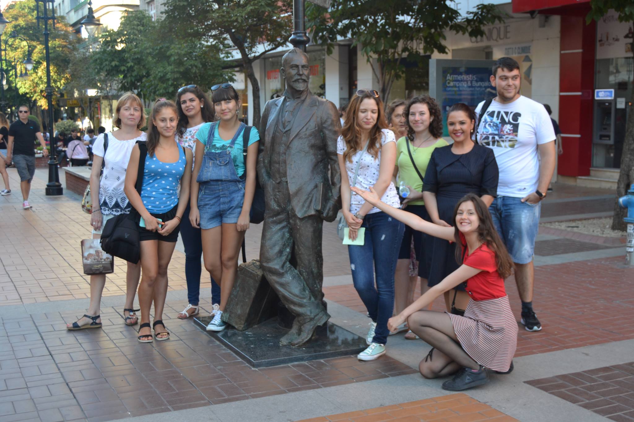 Среща-разговор с Роси Михова за новата ѝ книга "ТРИМА НАСАМЕ. Задочни разговори с Макс Фриш"