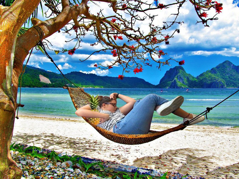 Среща-разговор с Роси Михова за новата ѝ книга "ТРИМА НАСАМЕ. Задочни разговори с Макс Фриш"